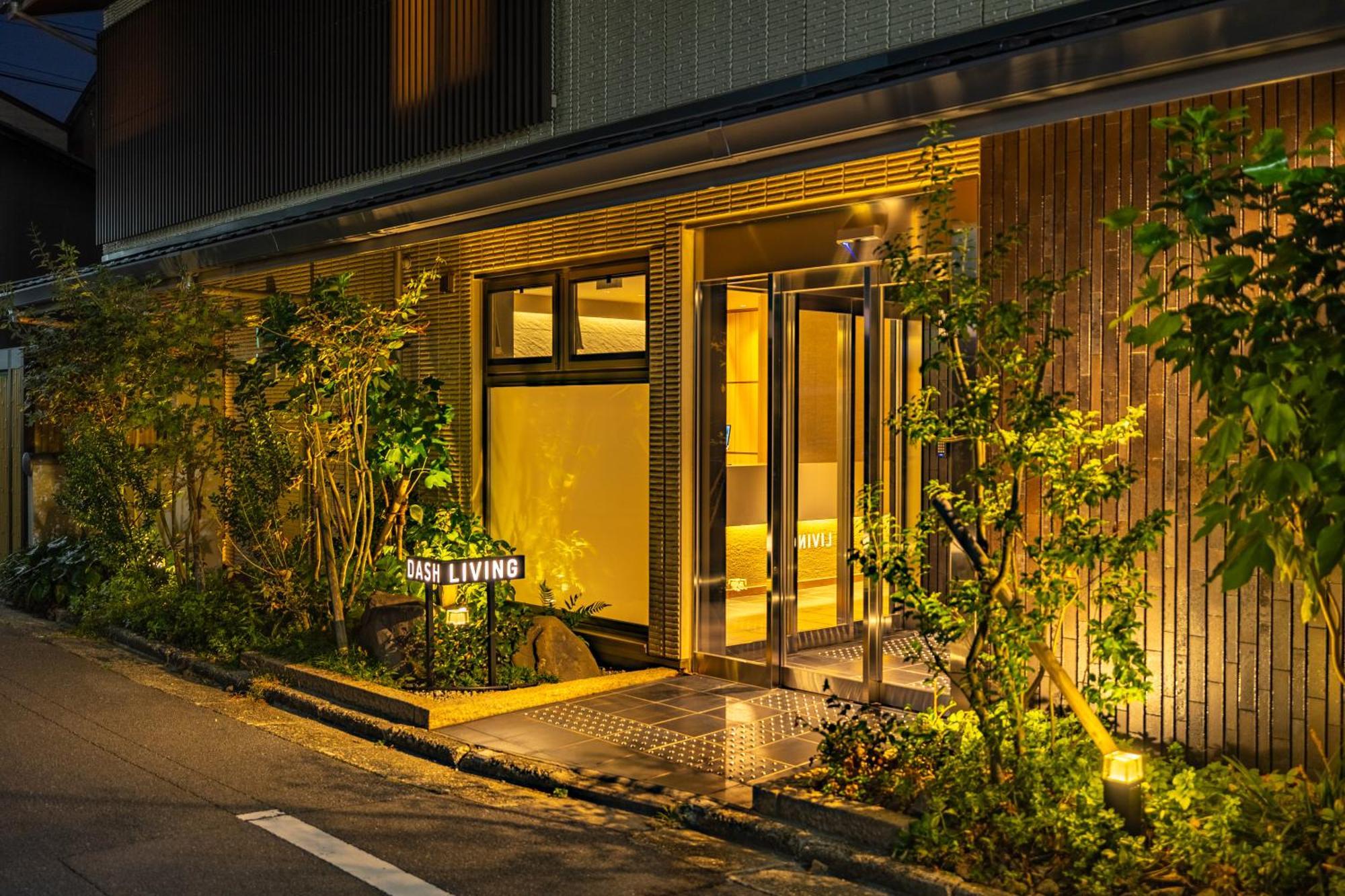 Dash Living Gojo Kyoto Bagian luar foto